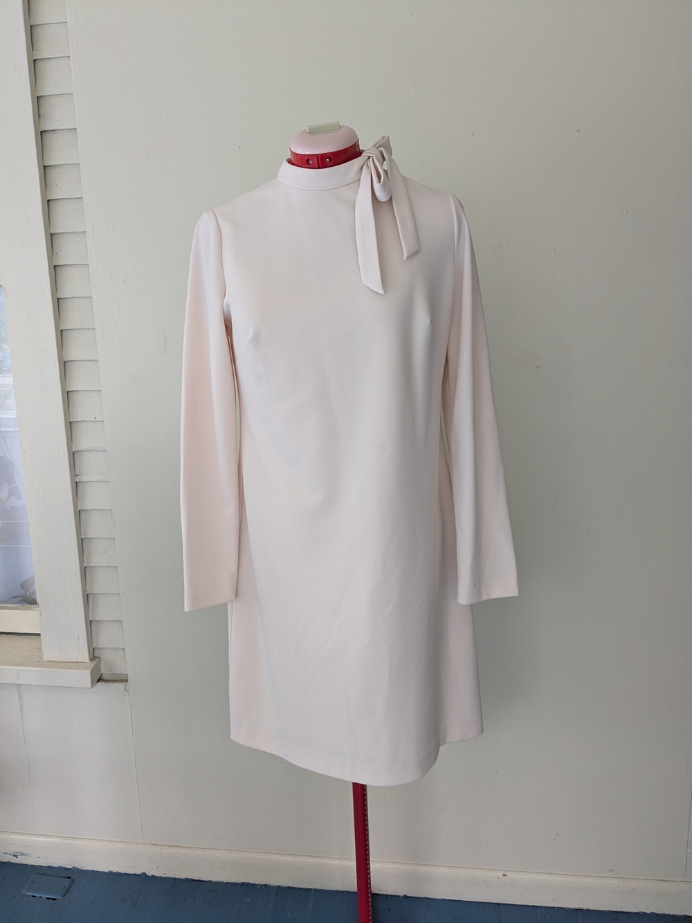 Calvin Klein Blush Tie-Neck Long Sleeve Shift Dress